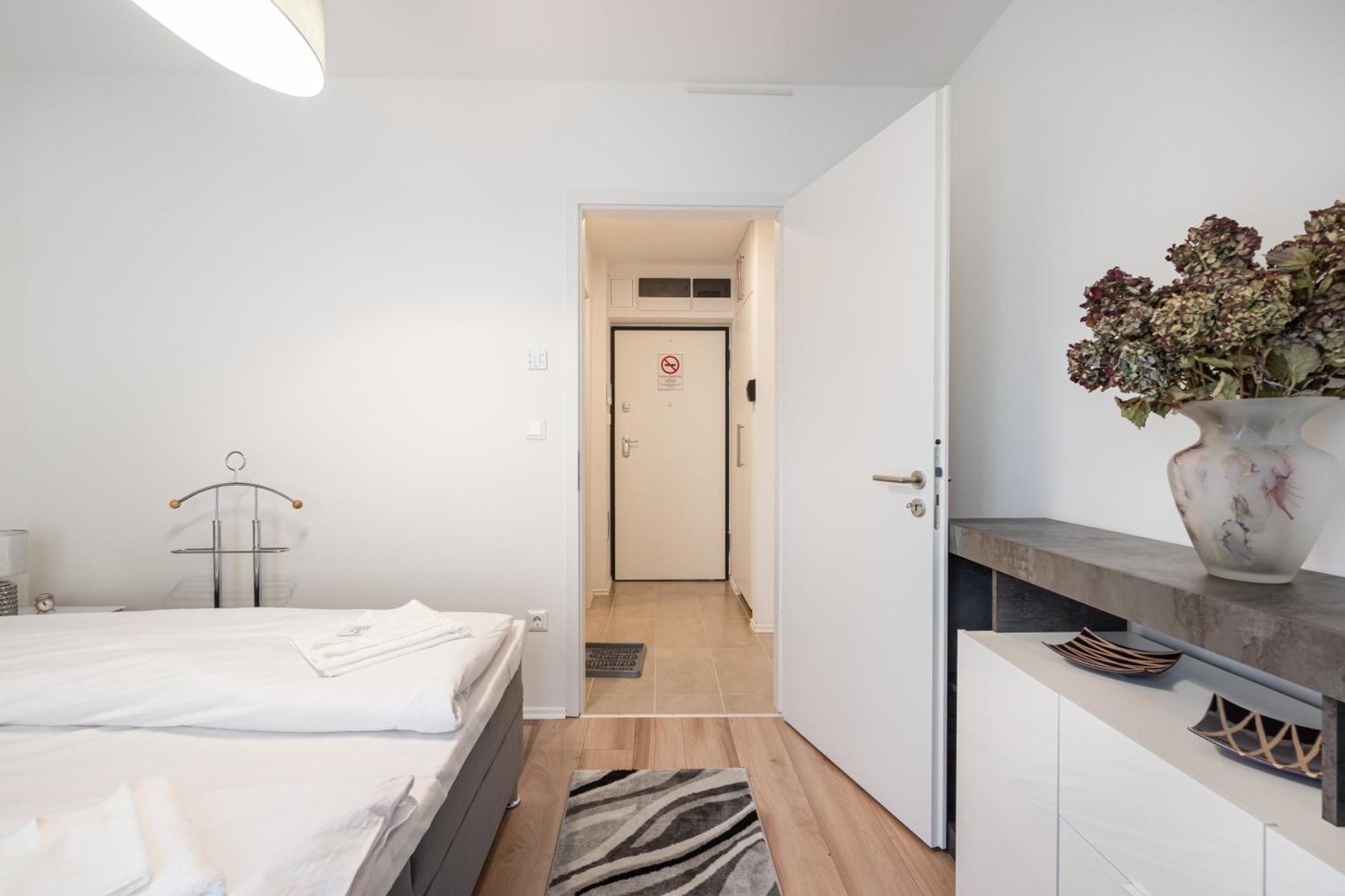 בודפשט Peter Apartment With Terrace מראה חיצוני תמונה