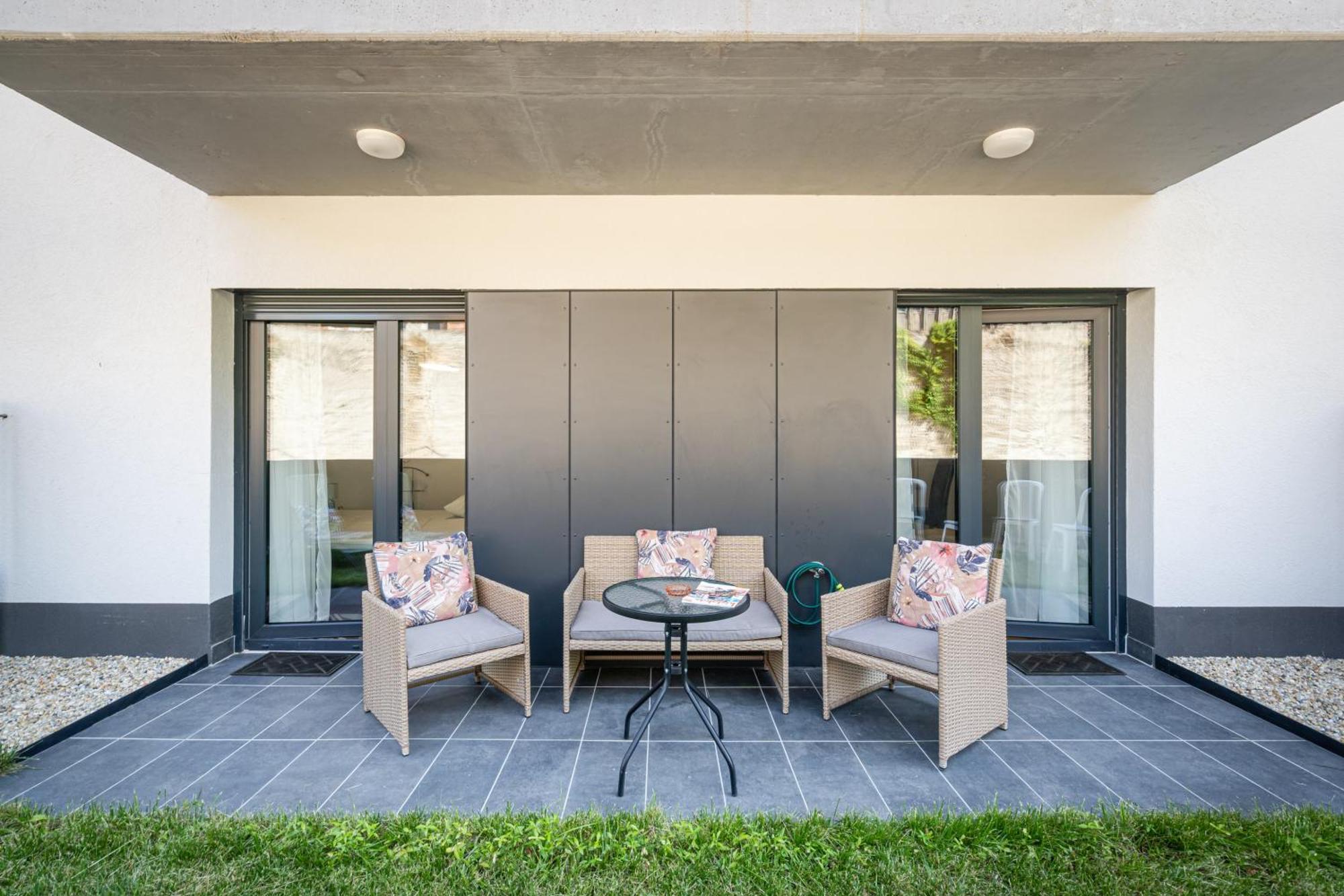 בודפשט Peter Apartment With Terrace מראה חיצוני תמונה